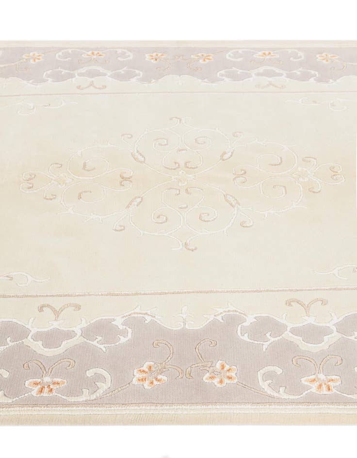 Detail image of 4' 11 x 6' 10  Hand Knotted Darya Wool Rug