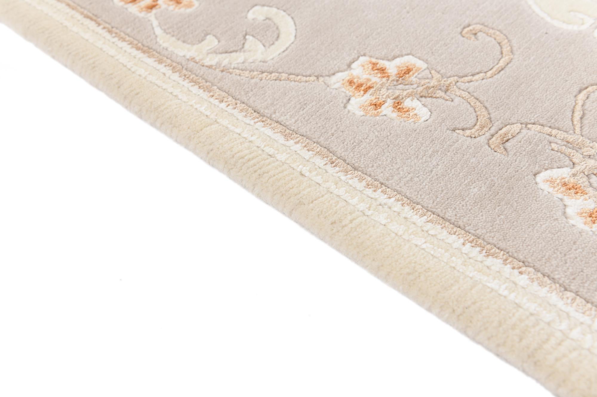 4' 11 x 6' 10 Hand Knotted Darya Wool Rug
