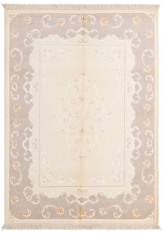 Detail image of 4' 11 x 6' 10 Hand Knotted Darya Wool Rug