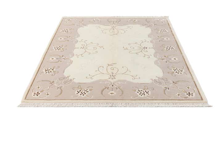 5' 1 x 6' 5 Hand Knotted Darya Wool Rug
