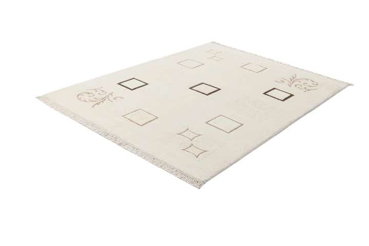 5' x 6' 7 Hand Knotted Darya Wool Rug