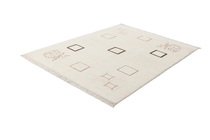Detail image of 5' x 6' 7 Hand Knotted Darya Wool Rug
