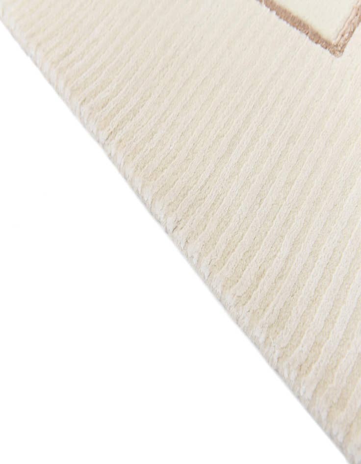 Detail image of 5' x 6' 7  Hand Knotted Darya Wool Rug