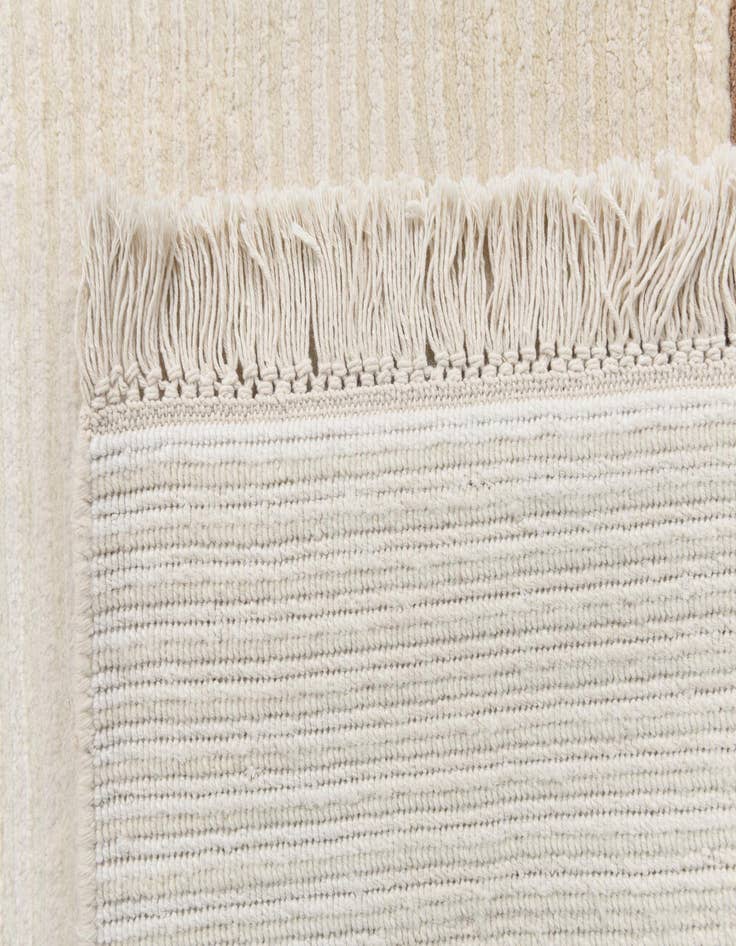 Detail image of 5' x 6' 7  Hand Knotted Darya Wool Rug