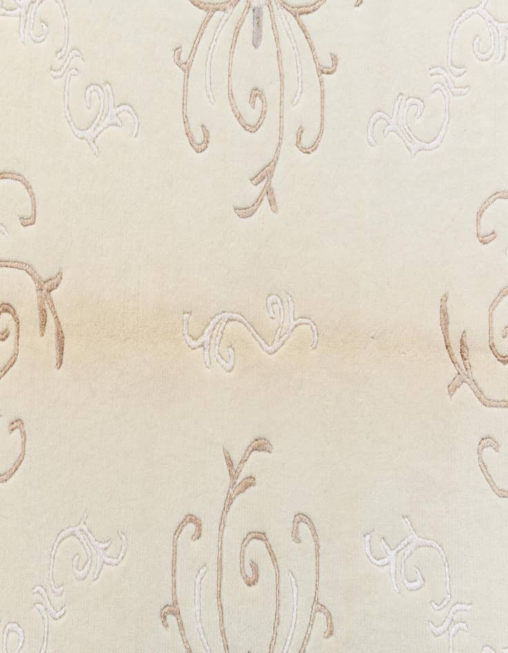 Detail image of 4' 11 x 6' 6  Hand Knotted Darya Wool Rug