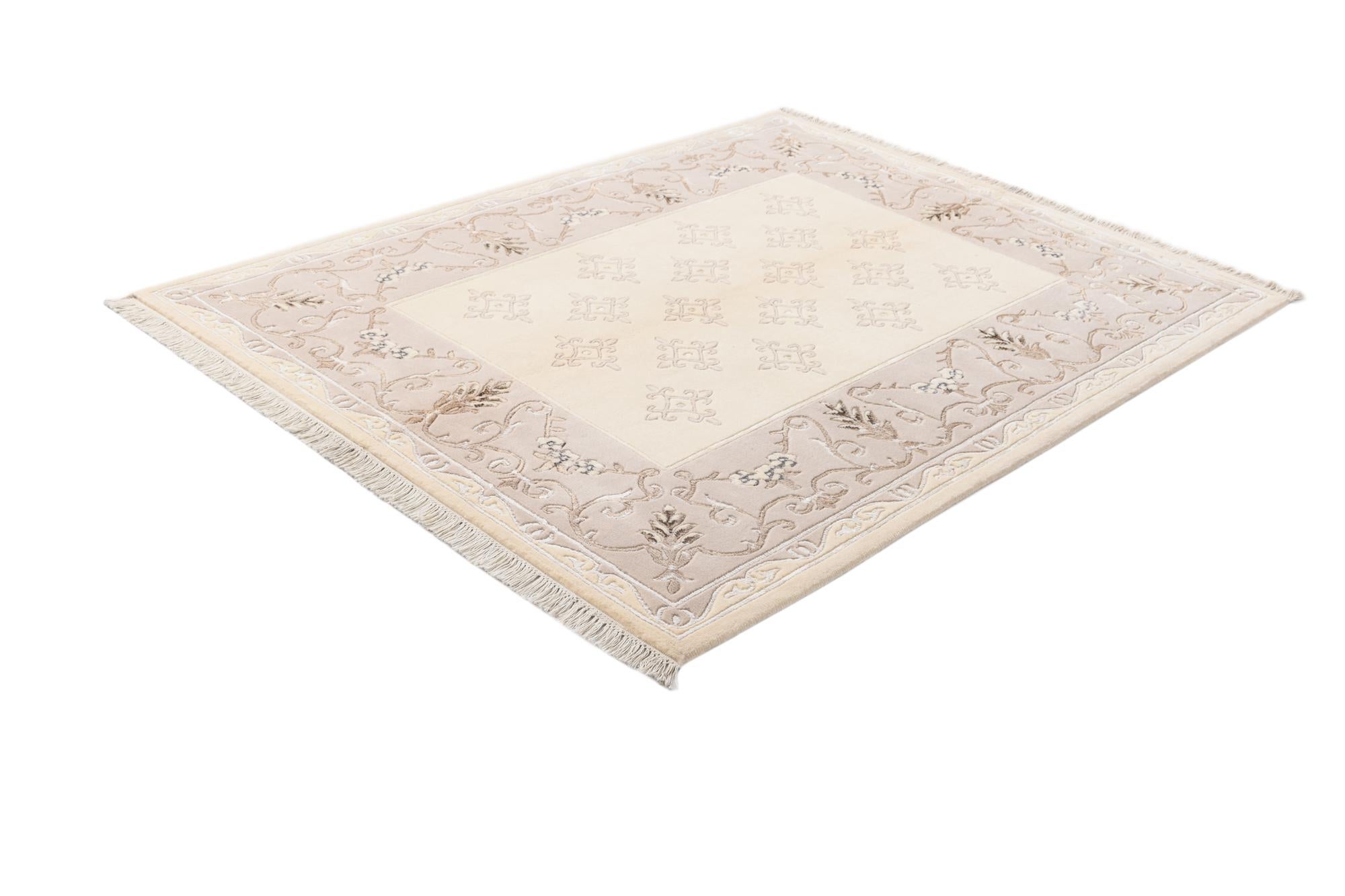 4' 11 x 6' 5 Hand Knotted Darya Wool Rug