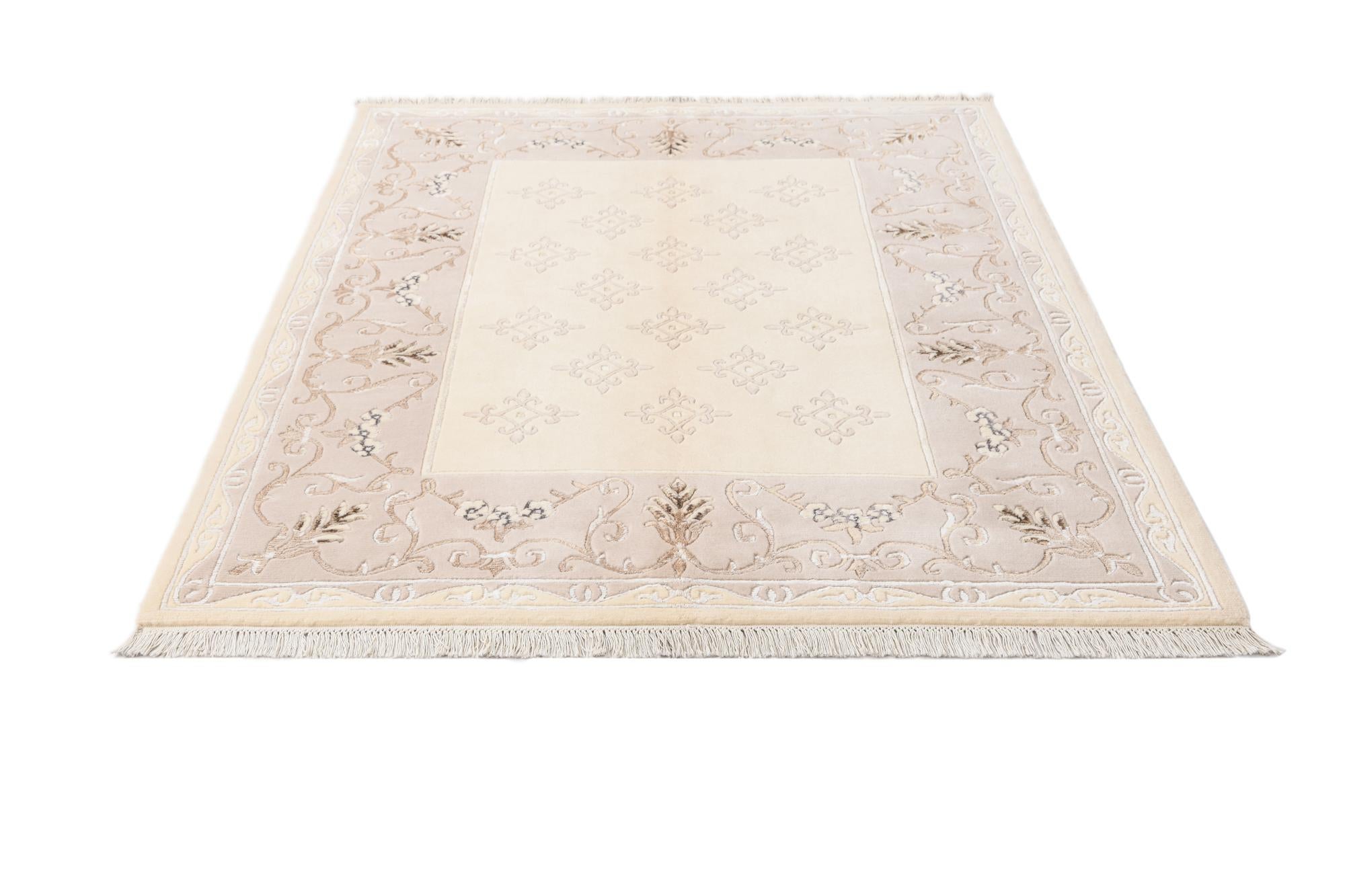 4' 11 x 6' 5 Hand Knotted Darya Wool Rug