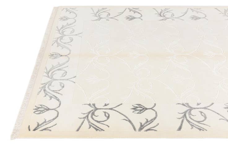 Detail image of 4' 9 x 6' 8 Hand Knotted Darya Wool Rug