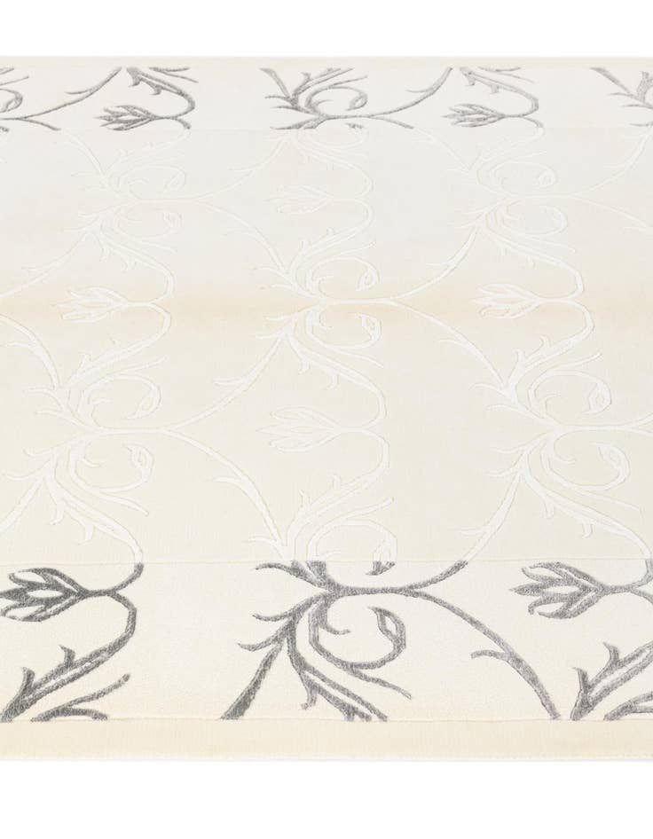 Detail image of 4' 9 x 6' 8  Hand Knotted Darya Wool Rug