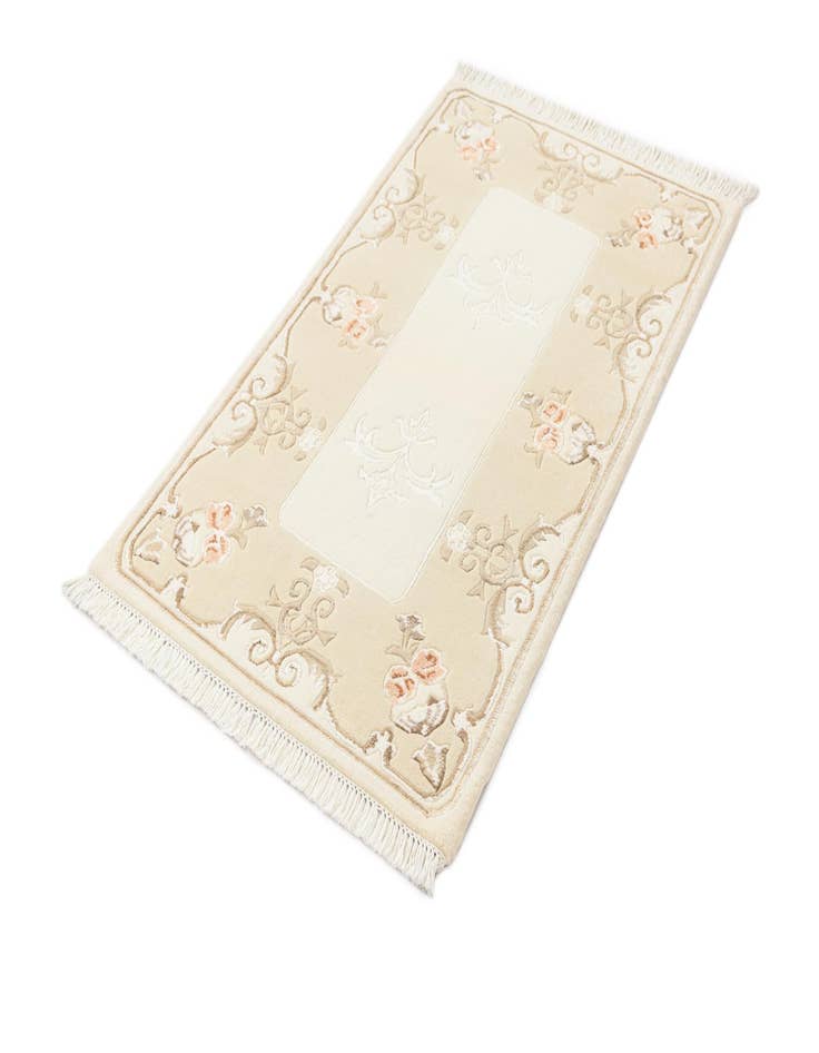 Detail image of 2' 8 x 4' 9  Hand Knotted Darya Wool Rug