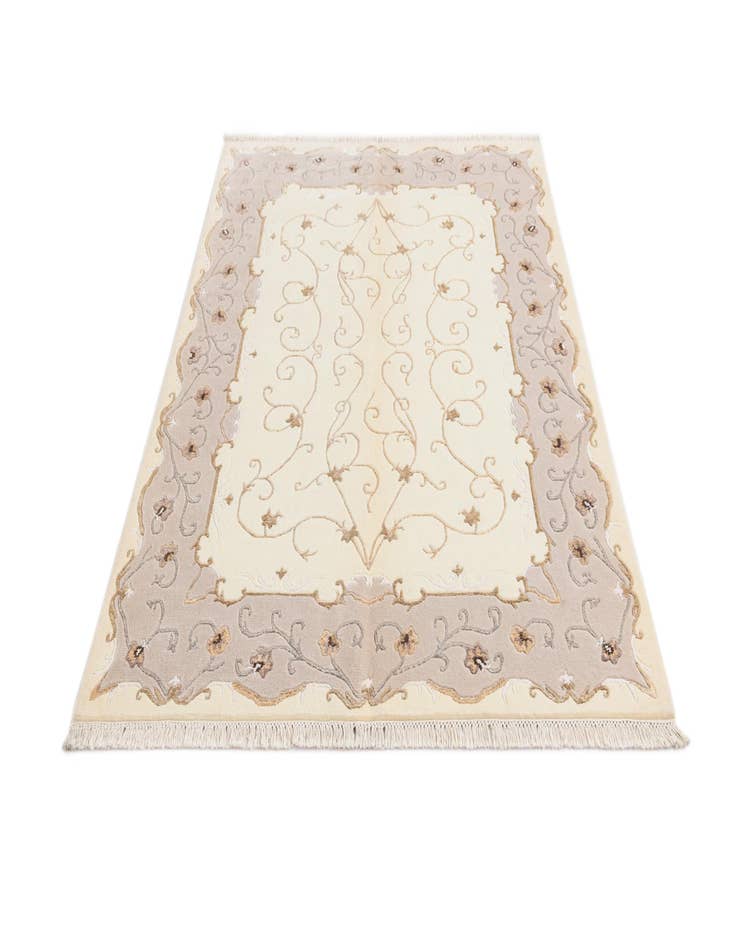 Detail image of 5' 1 x 6' 6  Hand Knotted Darya Wool Rug