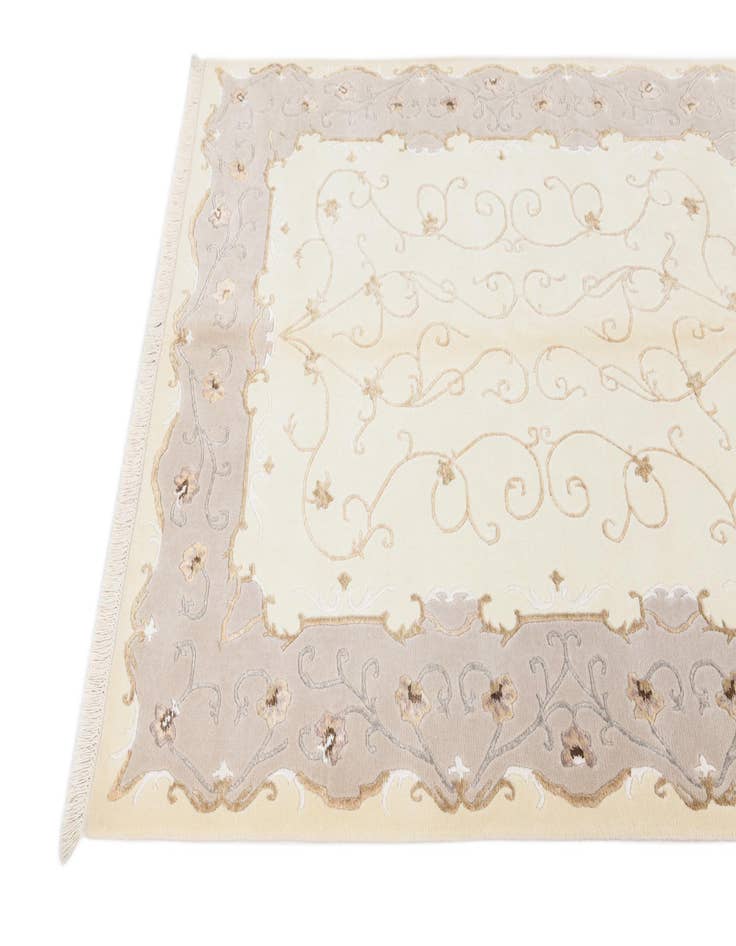 Detail image of 5' 1 x 6' 6  Hand Knotted Darya Wool Rug