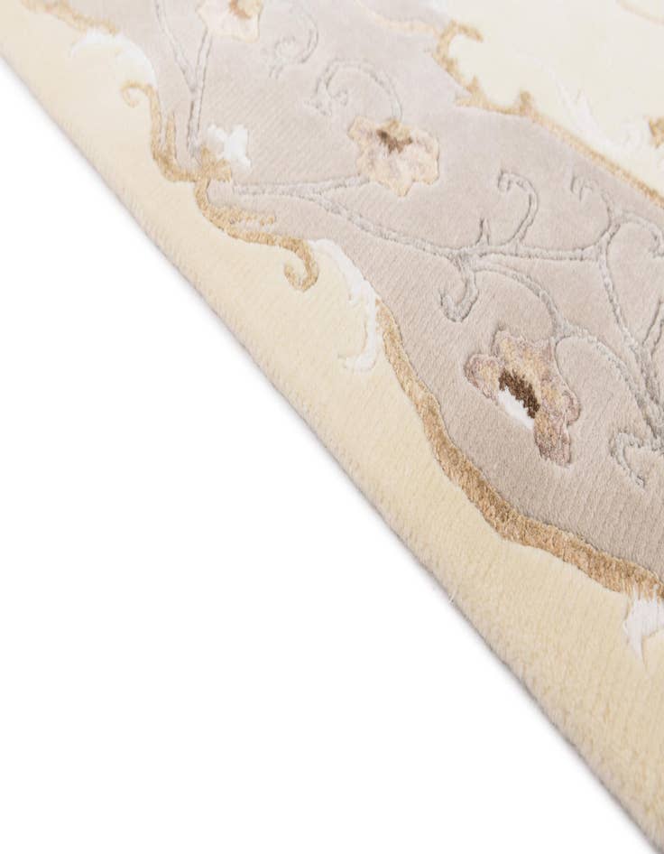 Detail image of 5' 1 x 6' 6  Hand Knotted Darya Wool Rug