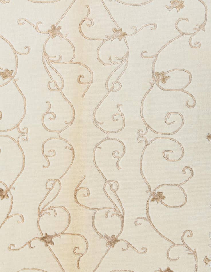 Detail image of 5' 1 x 6' 6  Hand Knotted Darya Wool Rug