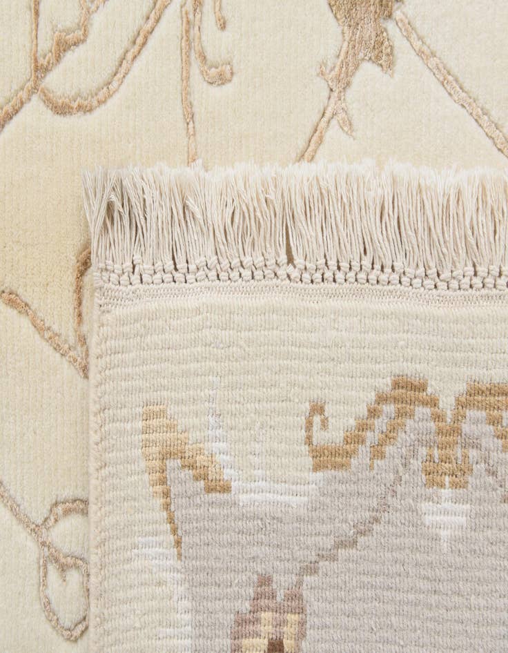 Detail image of 5' 1 x 6' 6  Hand Knotted Darya Wool Rug