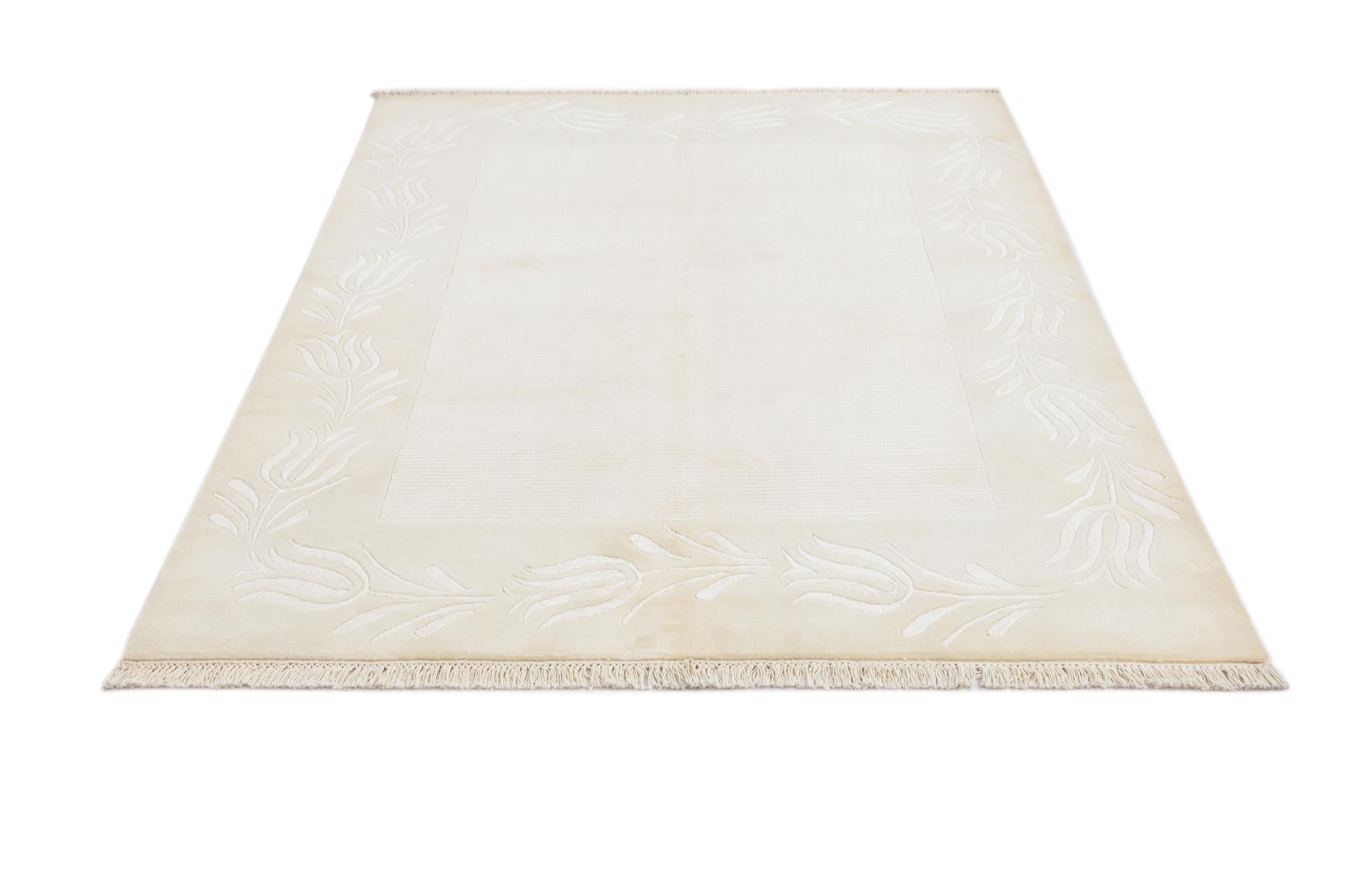 4' 11 x 6' 8 Hand Knotted Darya Wool Rug