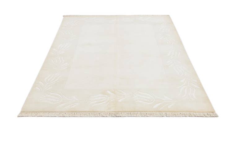 Detail image of 4' 11 x 6' 8 Hand Knotted Darya Wool Rug