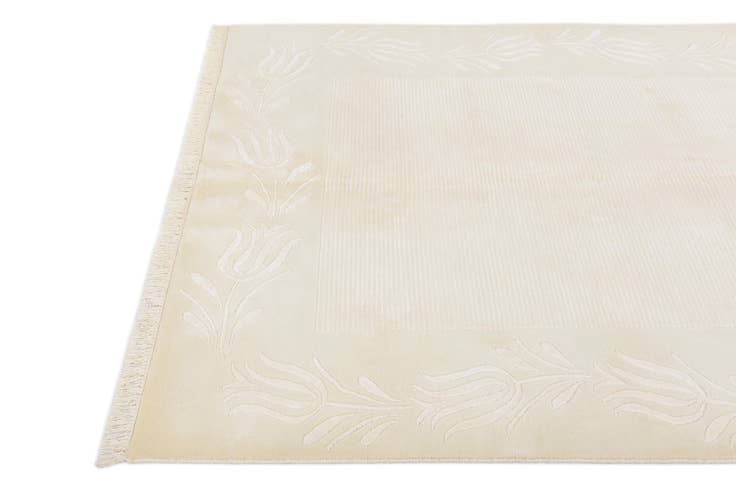 Detail image of 4' 11 x 6' 8 Hand Knotted Darya Wool Rug