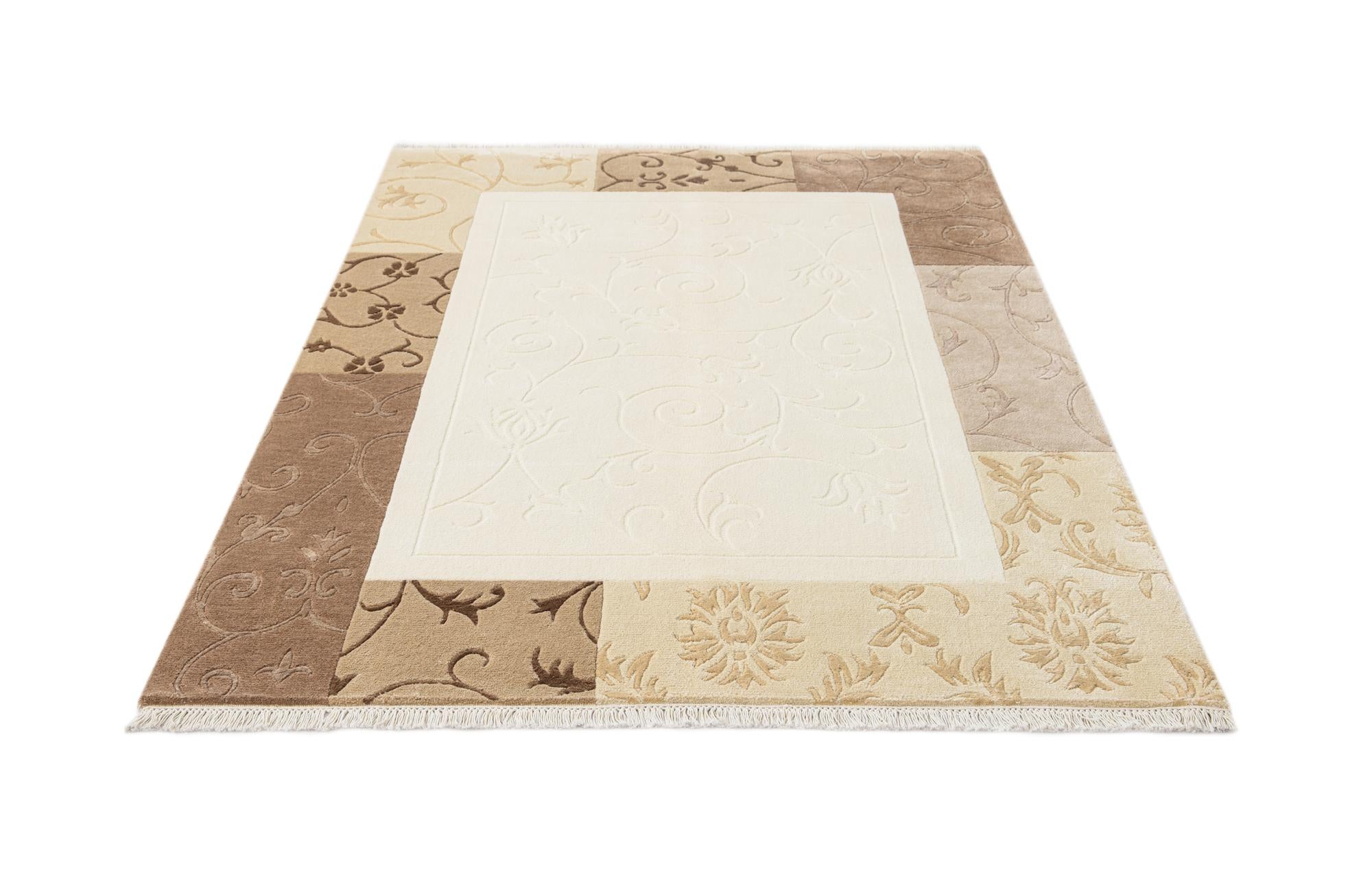 4' 7 x 6' 8 Hand Knotted Darya Wool Rug