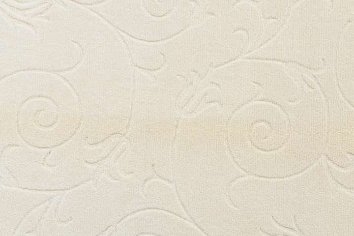 4' 7 x 6' 8 Hand Knotted Darya Wool Rug