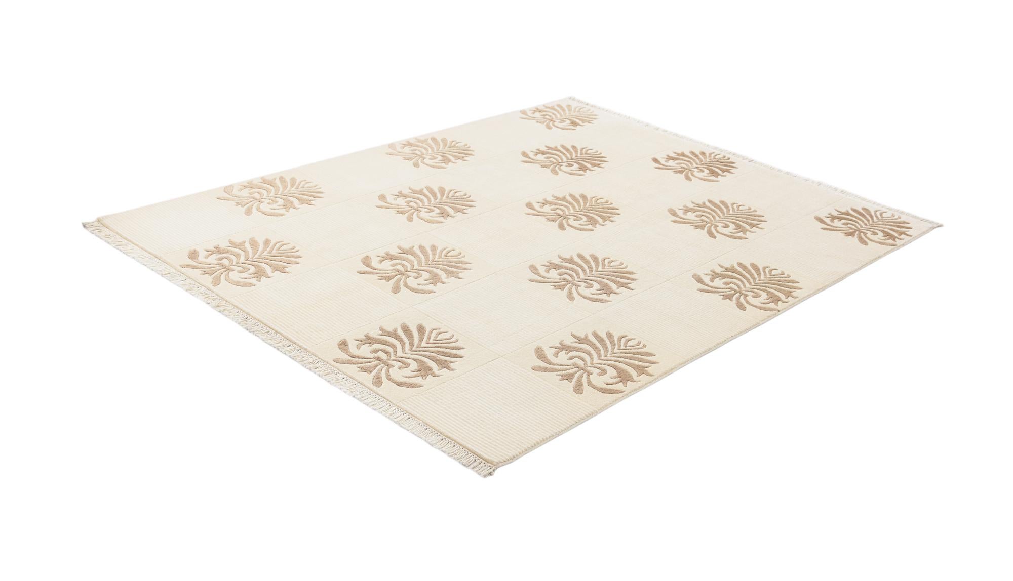 4' 11 x 6' 8 Hand Knotted Darya Wool Rug