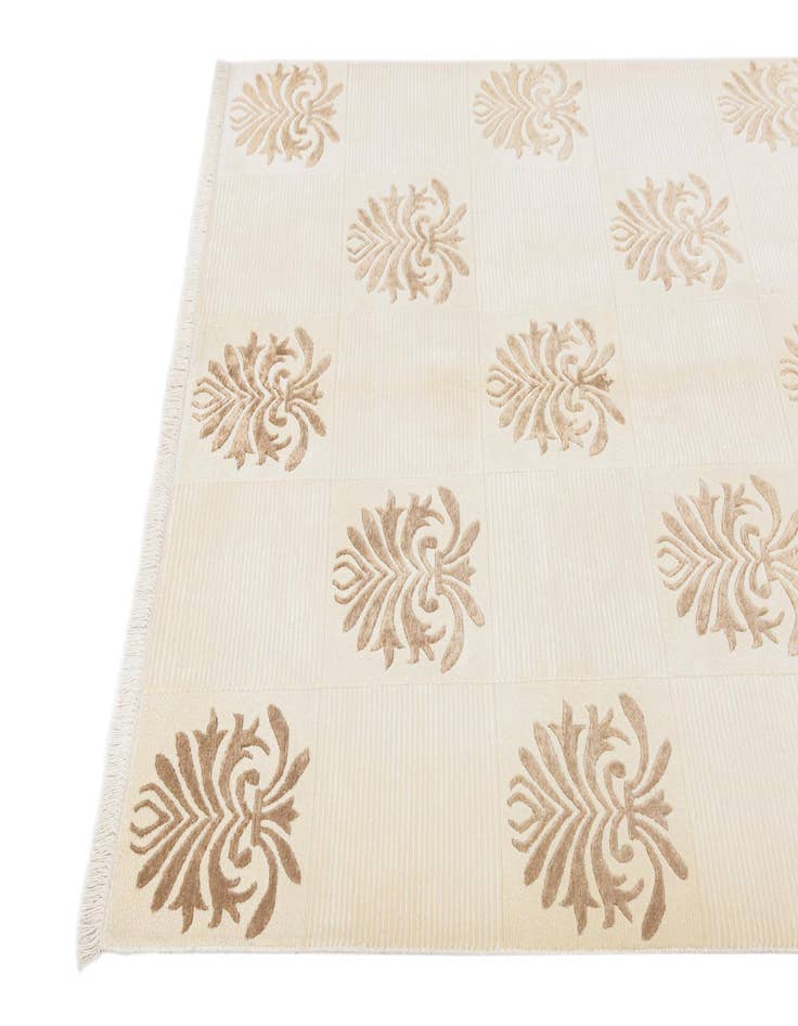 Detail image of 4' 11 x 6' 8  Hand Knotted Darya Wool Rug