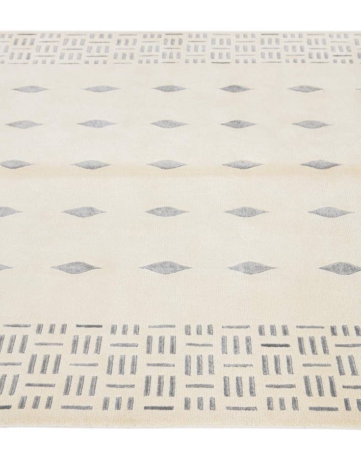 Detail image of 4' 11 x 6' 8  Hand Knotted Darya Wool Rug