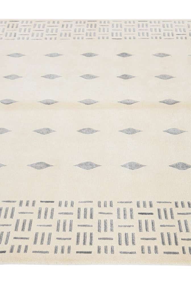 4' 11 x 6' 8 Hand Knotted Darya Wool Rug