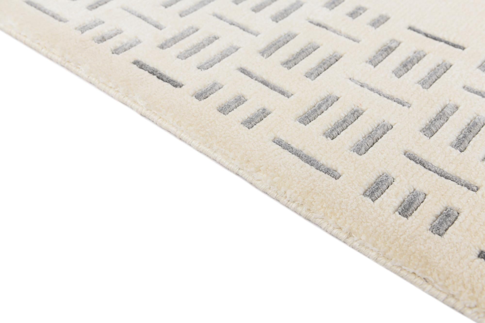 4' 11 x 6' 8 Hand Knotted Darya Wool Rug