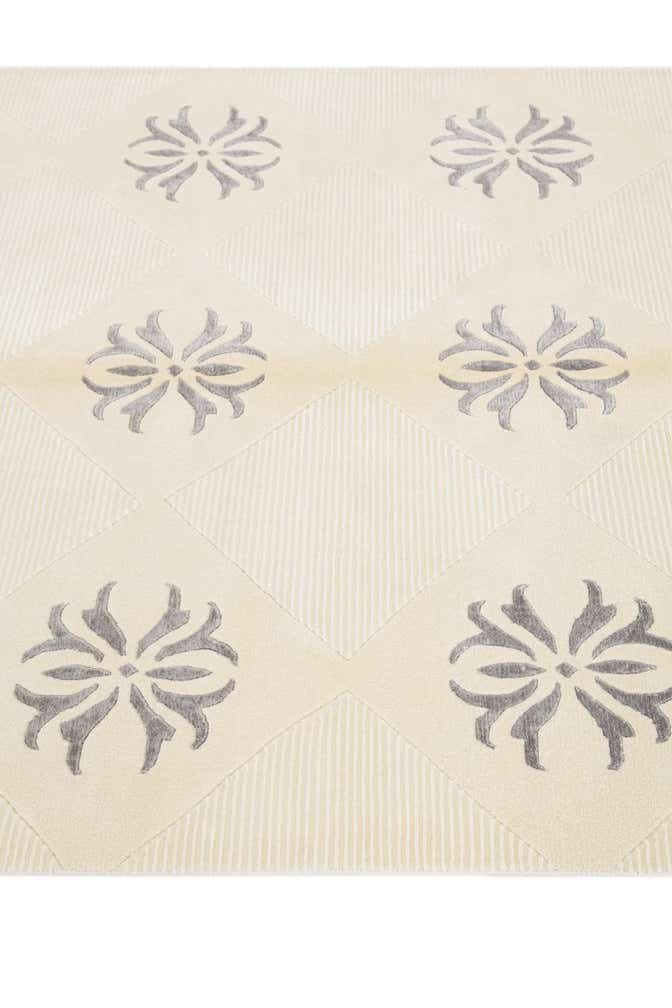 4' 7 x 6' 9 Hand Knotted Darya Wool Rug