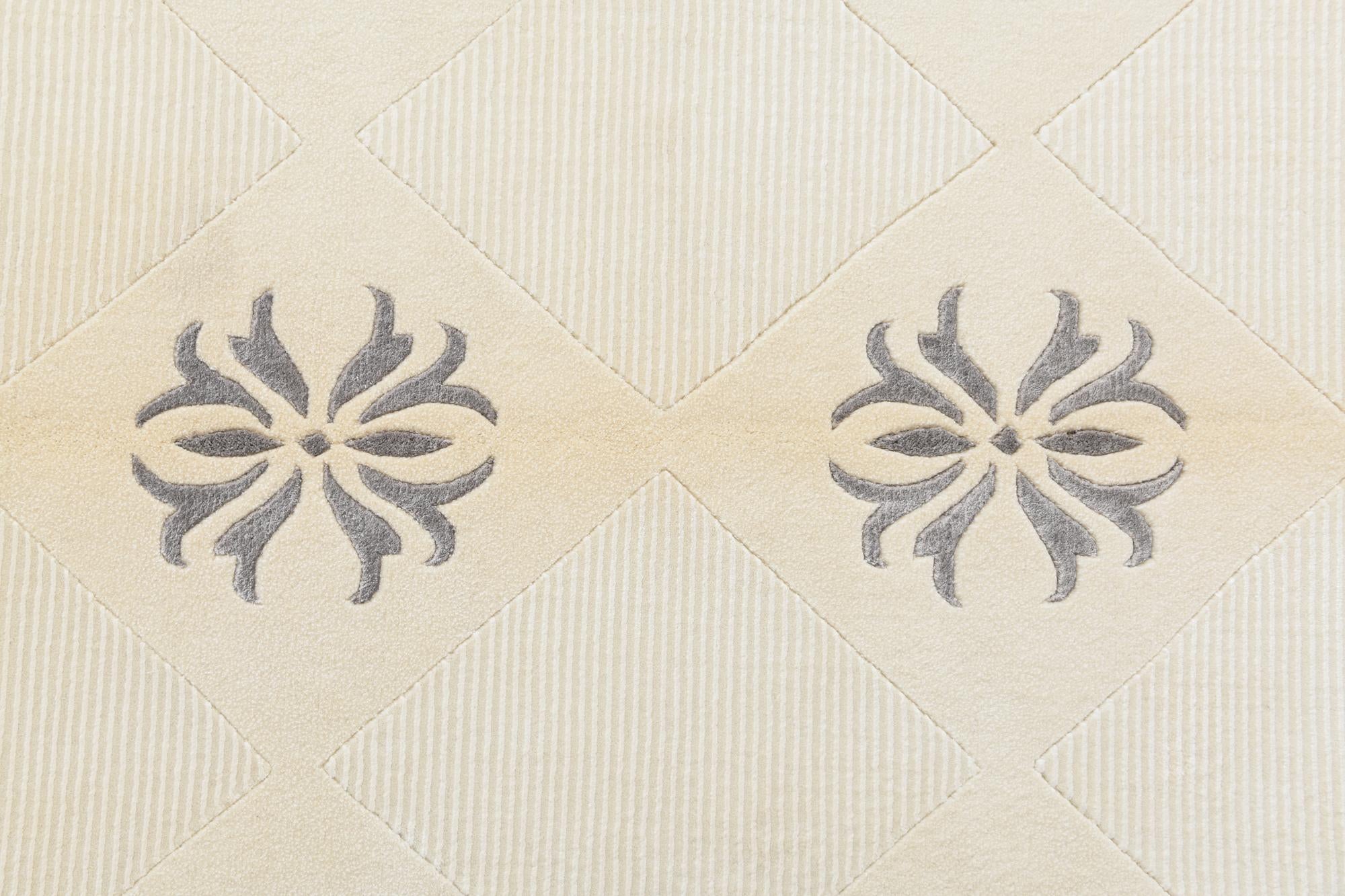 4' 7 x 6' 9 Hand Knotted Darya Wool Rug