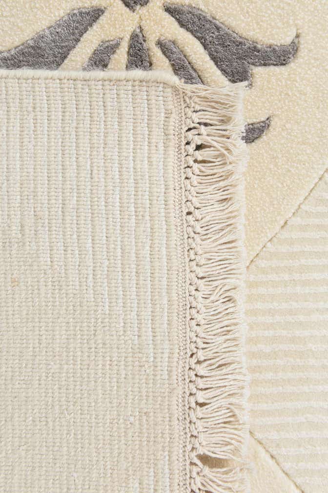 4' 7 x 6' 9 Hand Knotted Darya Wool Rug