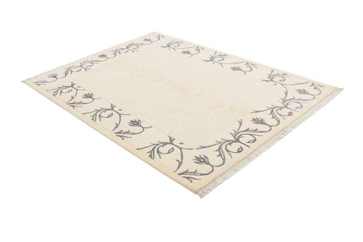 4' 11 x 6' 8 Hand Knotted Darya Wool Rug