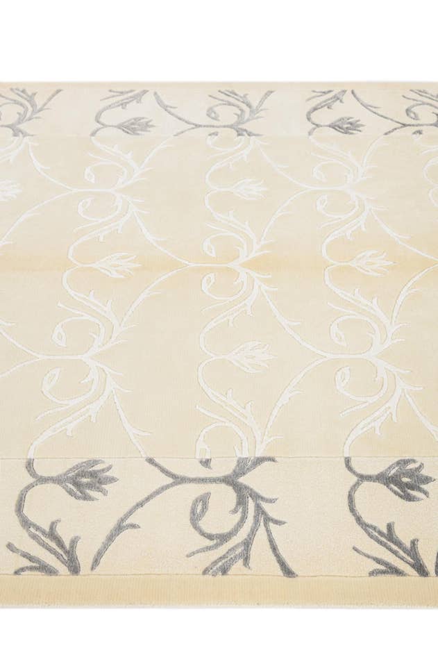 Detail image of 4' 11 x 6' 8 Hand Knotted Darya Wool Rug