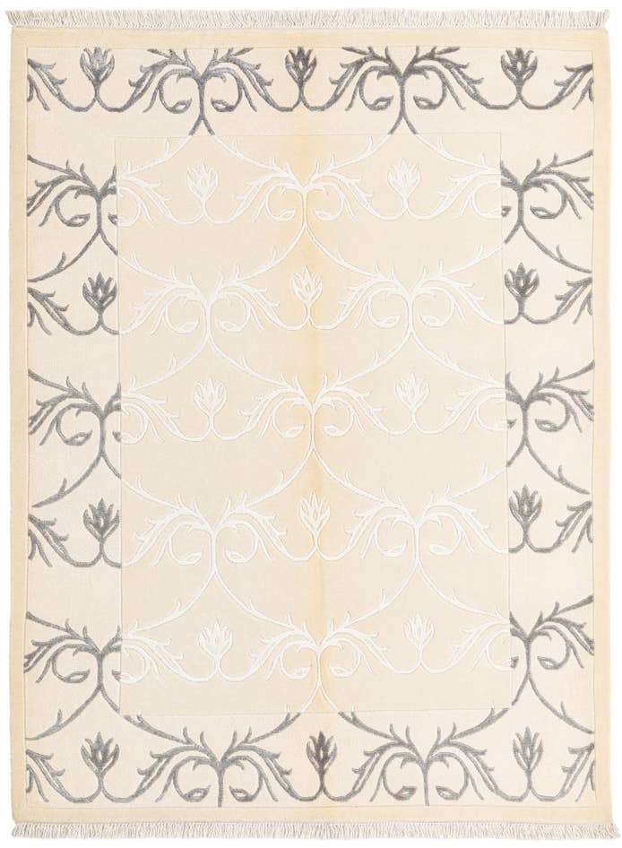 Detail image of 4' 11 x 6' 8 Hand Knotted Darya Wool Rug