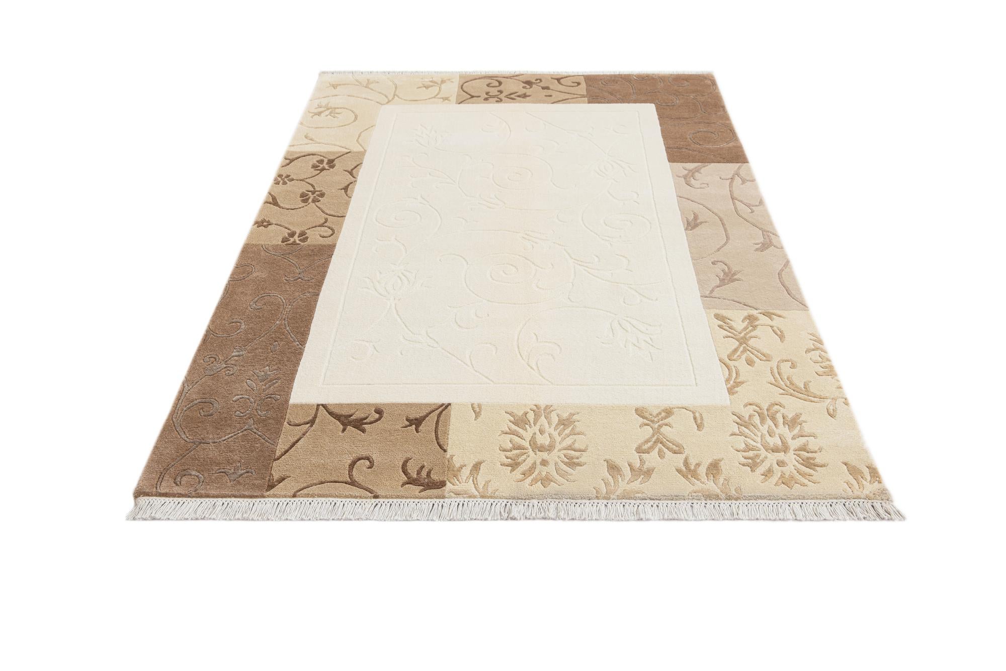 4' 7 x 6' 11 Hand Knotted Darya Wool Rug