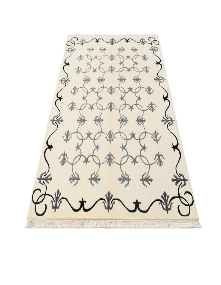 Detail image of 4' 8 x 6' 7  Hand Knotted Darya Wool Rug