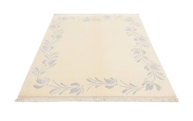 Detail image of 5' 5 x 6' 5 Hand Knotted Darya Rug