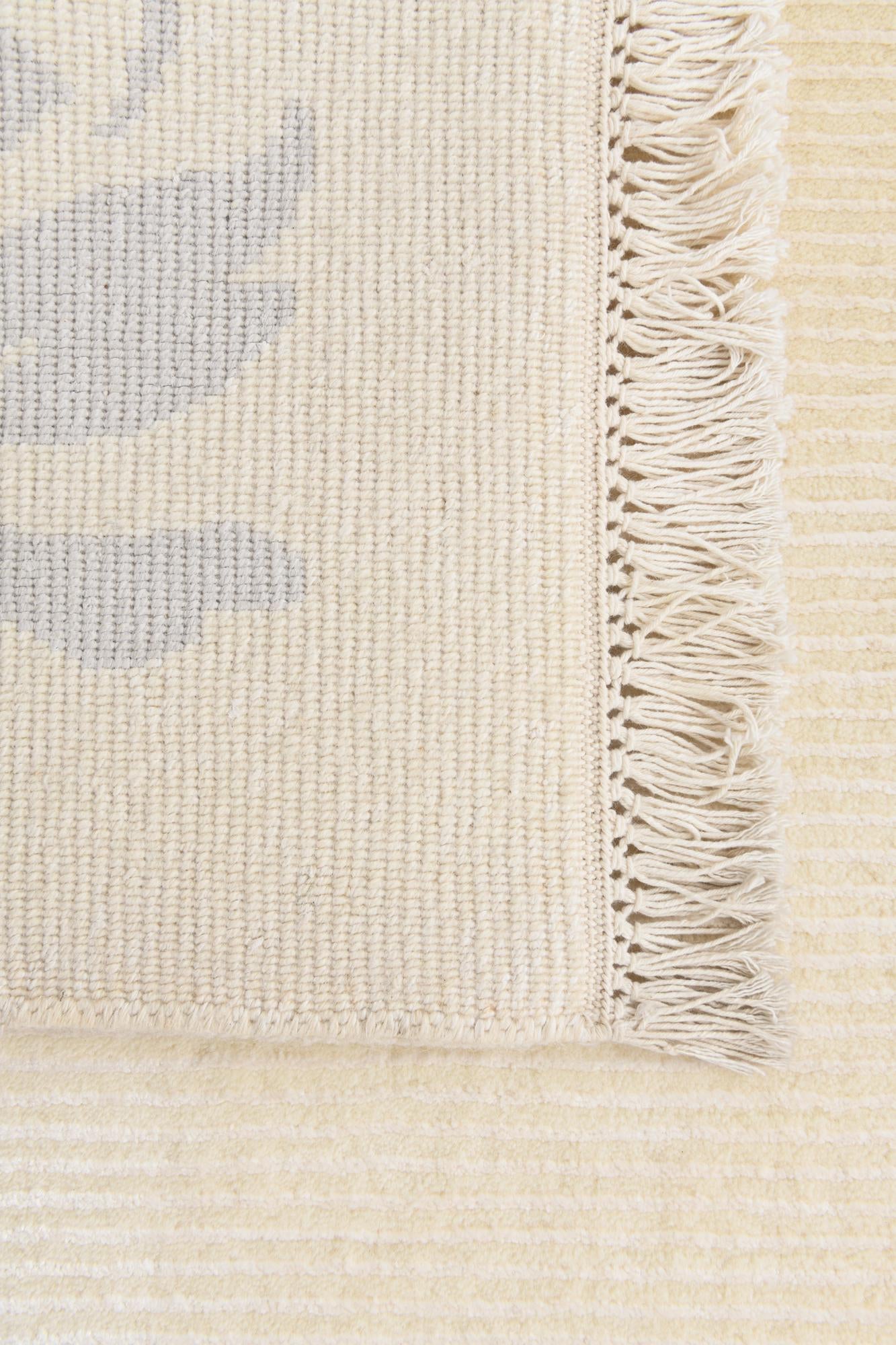5' 5 x 6' 5 Hand Knotted Darya Rug