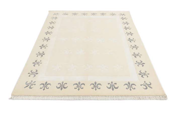 4' 11 x 6' 9 Hand Knotted Darya Wool Rug