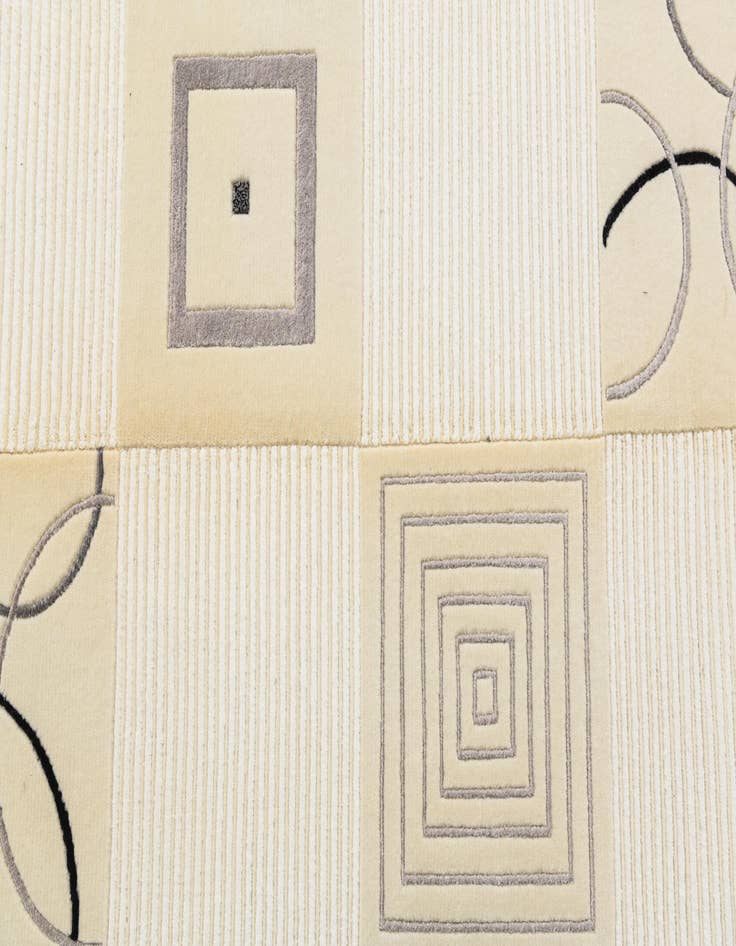 Detail image of 4' 11 x 6' 11  Hand Knotted Darya Wool Rug