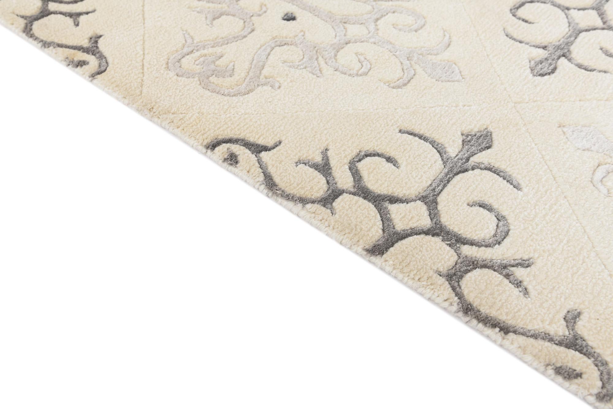 4' 7 x 6' 7 Hand Knotted Darya Wool Rug