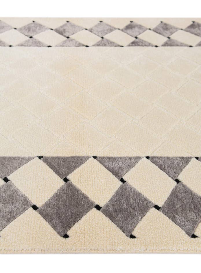 Detail image of 2' 11 x 5' 1 Hand Knotted Darya Wool Rug