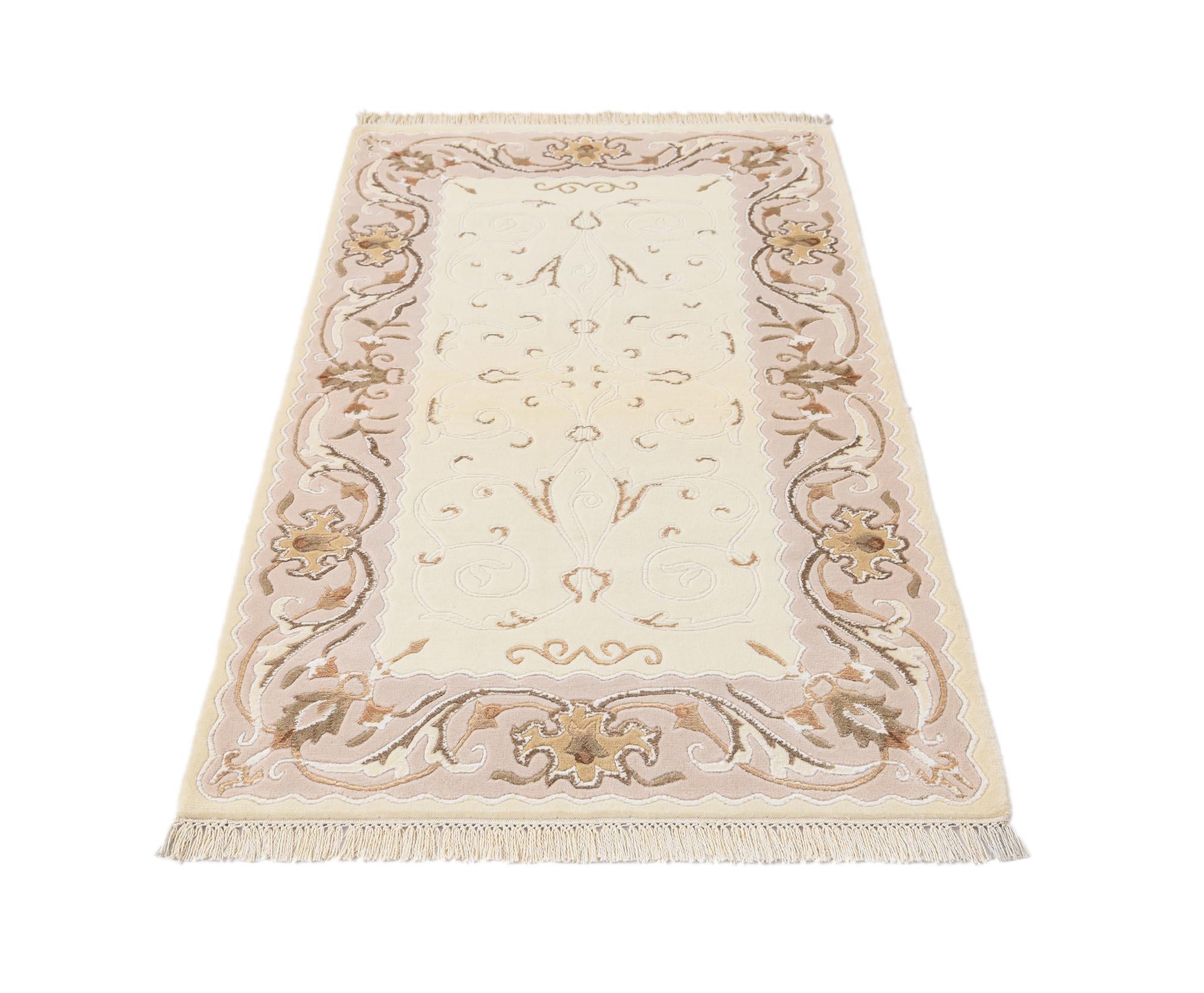 2' 10 x 4' 11 Hand Knotted Darya Wool Rug