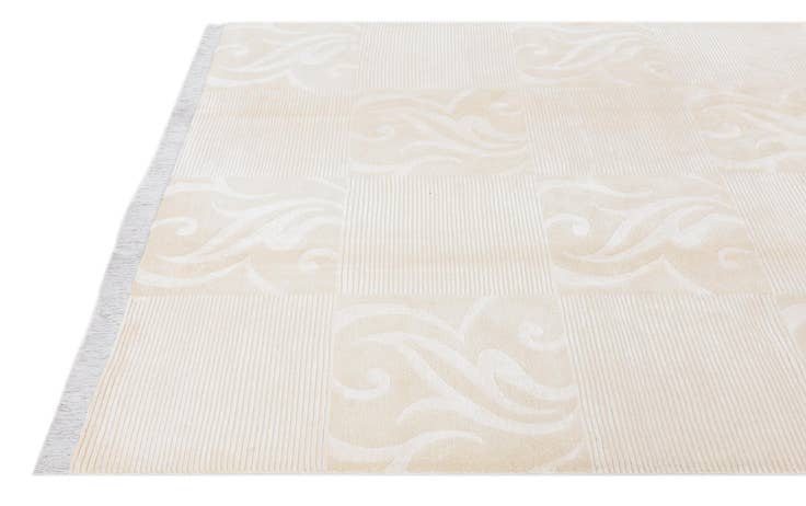 Detail image of 5' 10 x 7' 10 Hand Knotted Darya Wool Rug