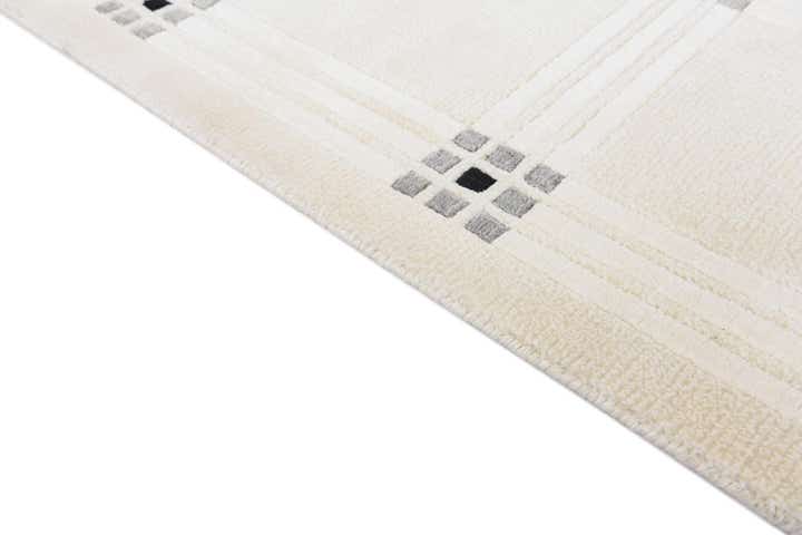 5' 8 x 7' 9 Hand Knotted Darya Wool Rug