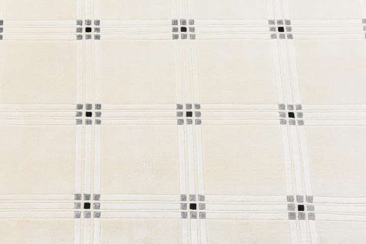 5' 8 x 7' 9 Hand Knotted Darya Wool Rug