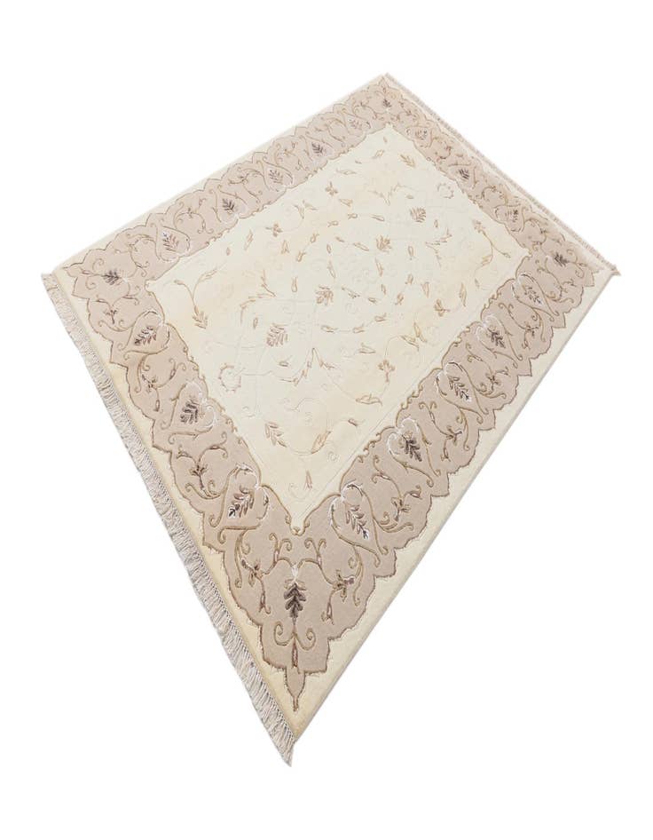 Detail image of 5' 9 x 8' 2  Hand Knotted Darya Wool Rug