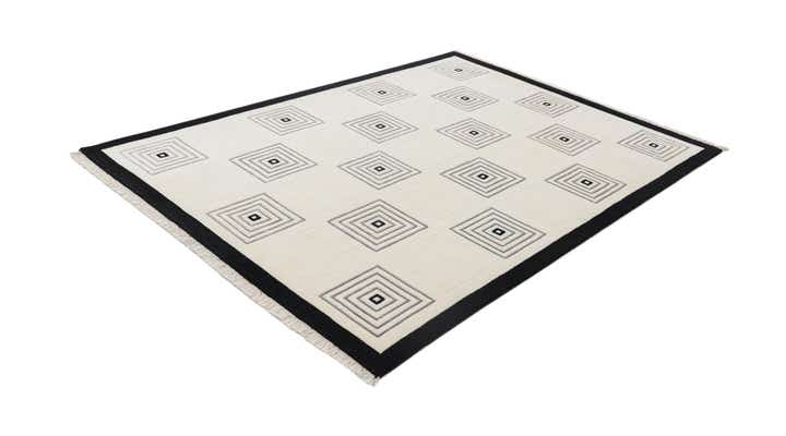 5' 8 x 7' 10 Hand Knotted Darya Wool Rug