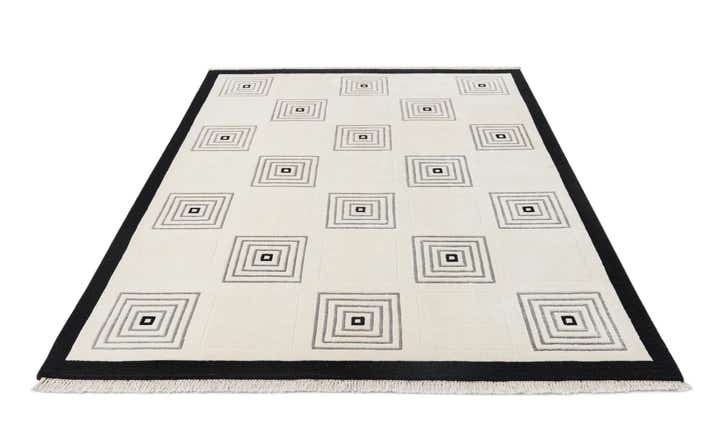 5' 8 x 7' 10 Hand Knotted Darya Wool Rug